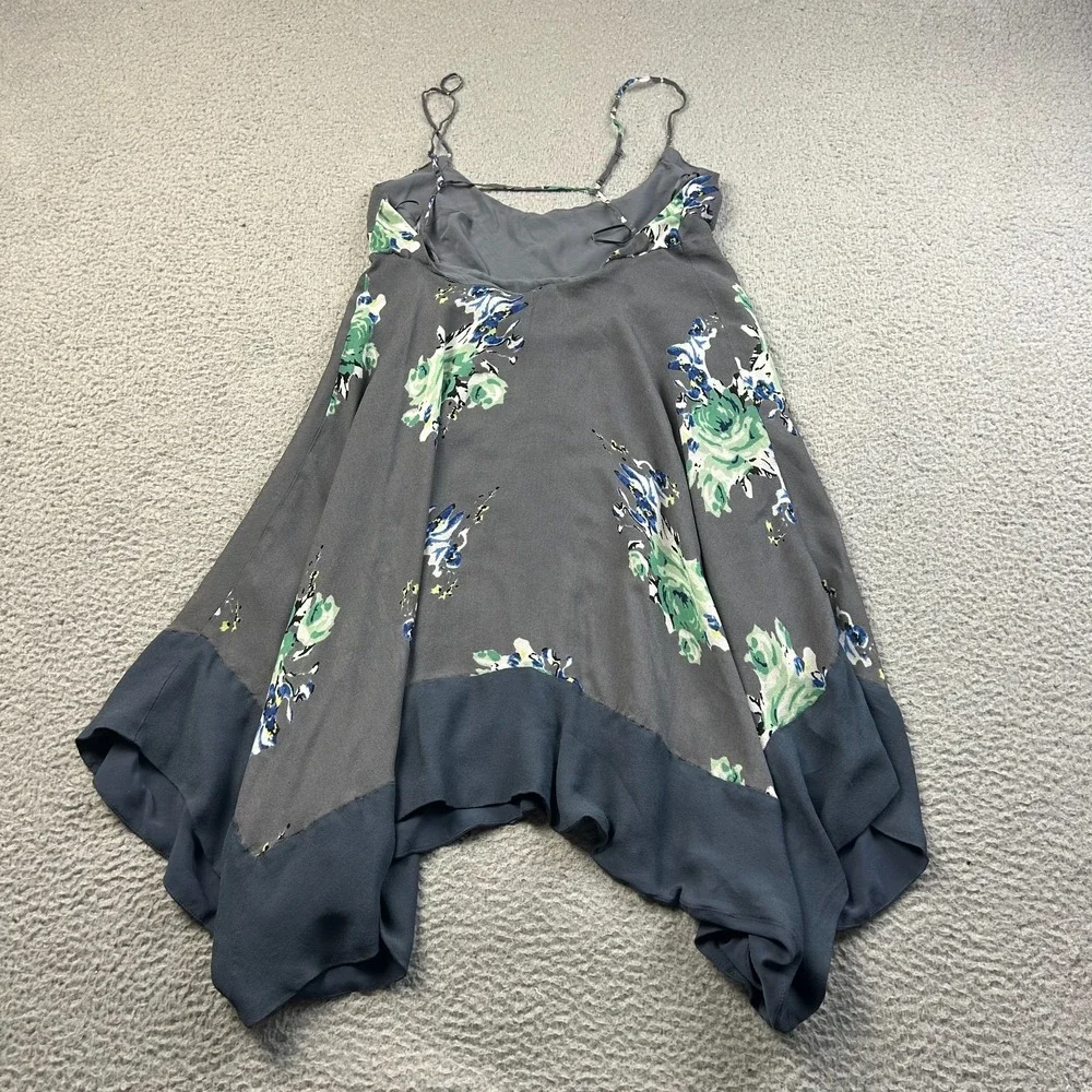 Free People Faded Bloom Floral Tunic Top Gray Boho Handkerchief Hem XS